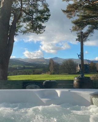 Mountain View Cottage, Hot Tub , Stunning Views