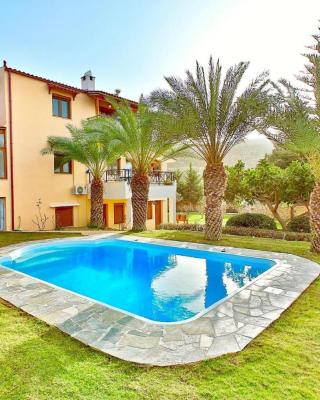 Villa Karteros with private swimming pool