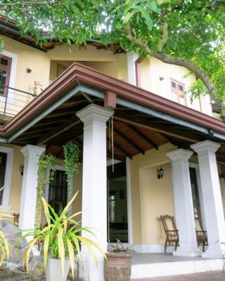 Airport Villa D 87