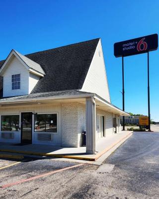 Motel 6-Webster, TX - Houston - Nasa Lake