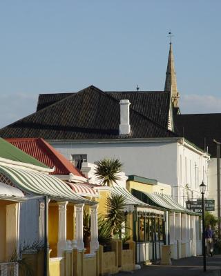 Die Tuishuise & Victoria Manor