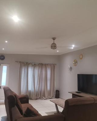 Teke's cheerful 3 bed room villa with swimming pool