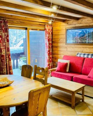 Mont Blanc View Apt In The Heart Of Chamonix