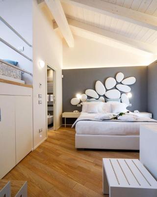 Eleìra Luxury Accomodations