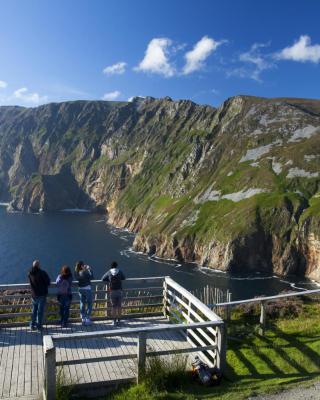 Glencolumbkille House - Self Catering Rooms