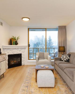 Renovated 1Bed-1Bath in Village with Pool, Hot Tub, and Sauna