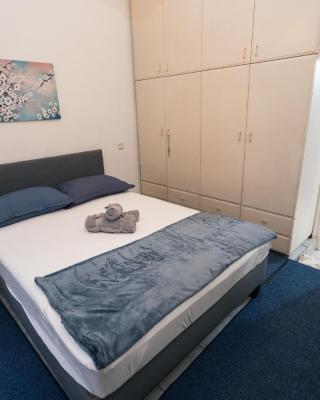 Marina Apartment Cozy, Spotless, AC, WiFi