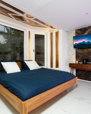 ART & SPA Luxury bedroom at the heart historical center