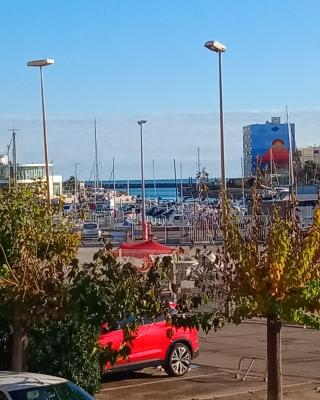 MER indigo & FLAMANTS Roses vue mer 5mn plage et parc des expositions Arena aeroport