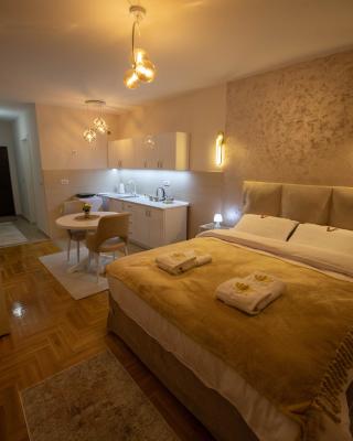 Lotos Apartments