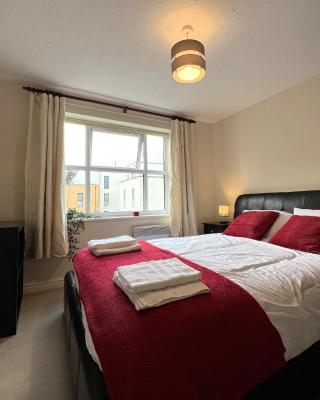 Spacious 2BR Flat with Sofa-Bed in Central Reading
