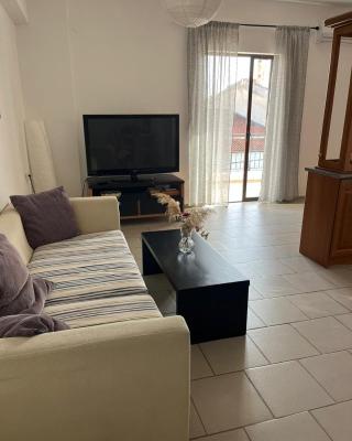 Akrata v apartment