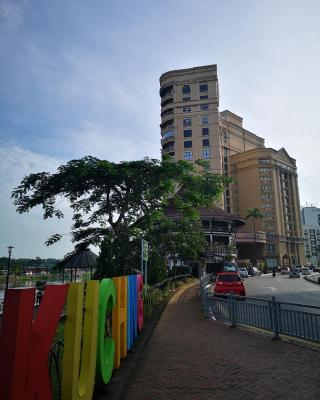 Riverbank Suites Kuching Waterfront