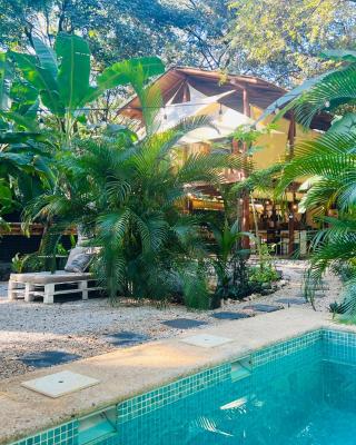Calipso Ocean Lodge- Avellana Beach Hotel
