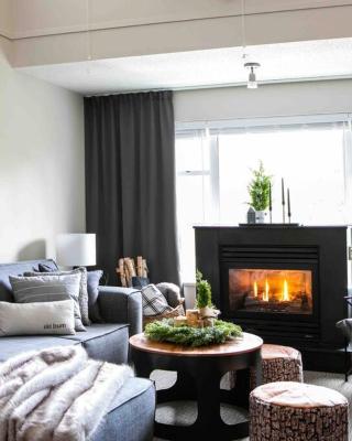 The Eden Whistler - Luxury 2 BDRM Ski in / Ski out