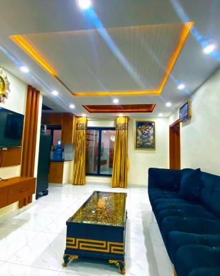 Luxury Apartment in Bahria Town, Lahore