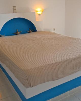 Manolis Studios