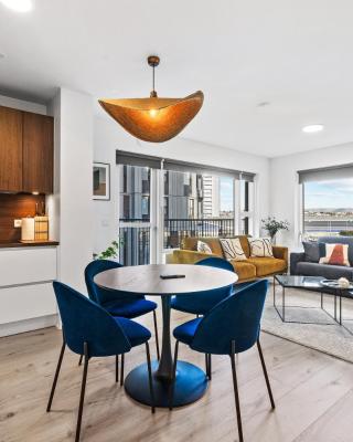 New Apt Near Smáralind Mall With Private Parking