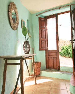 La Casita del Chopo by SIERRA VIVA