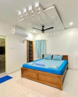 TrueLife Homestays - Sai Nivas - 3BHK AC Apartments for group of families - Best location - Flyover to Alipiri gate - Walk to PS4 Veg Restaurant - Modular Kitchen - Super fast WiFi - Android TV - 250 Jio Channels - Easy access to visit all Temples
