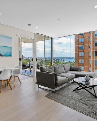 Spectacular City & Harbour Views: Bondi Junction