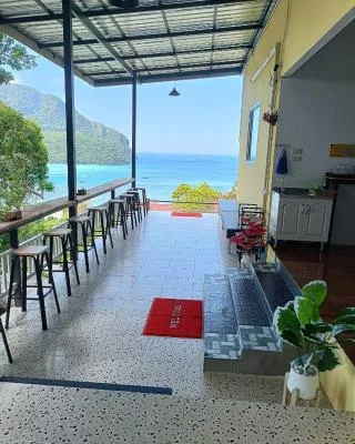 The view Hostel