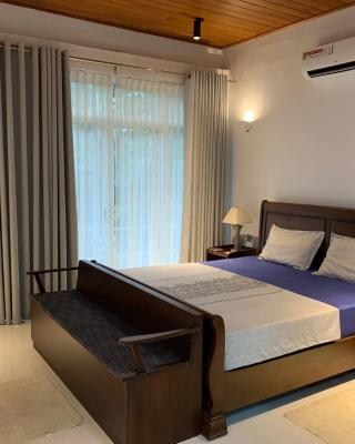 Rani Suite and Cabin Near Pekoe Trail