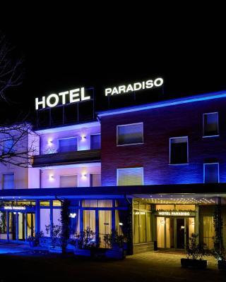 HOTEL PARADISO