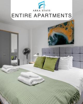 Reading Town Centre 1 & 2 Bedroom Apartments with Parking by 360Stays