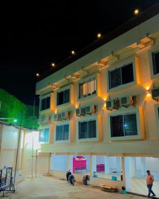 Hotel Mayur Residency