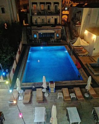 GTH GLORİA GÜMBET HOTEL