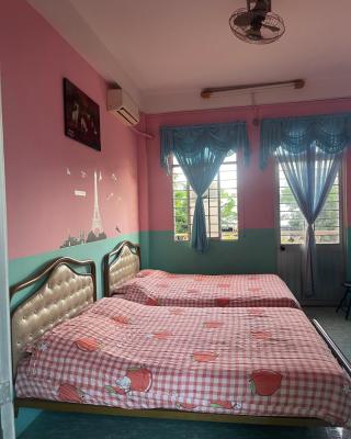 Huỳnh Hương Guesthouse