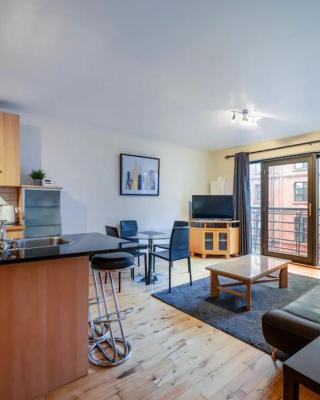 Pass the Keys Bright & Beautiful 2BR Apt in the Heart of Belfast