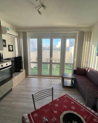 Amazing Penthouse two terrace 5 minutes to the beach close to the main area