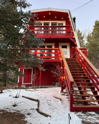 Maison Solange-Red Barn Farmhouse Style- Moonridge