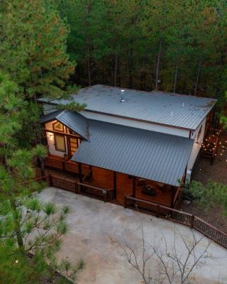 Cozy Cabin Perfect for Couples