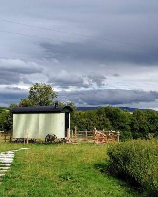 Cefnmachllys Shepherds Huts