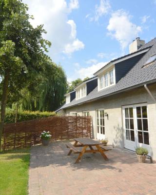 Pleasant Holiday Home near the centre of Haaren
