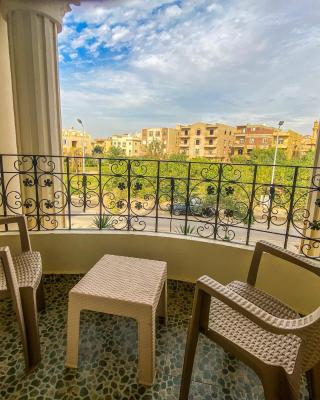 Comfortable 2 BR Apartment in New Cairo's Heart