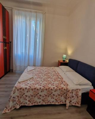Room in the city center for women only