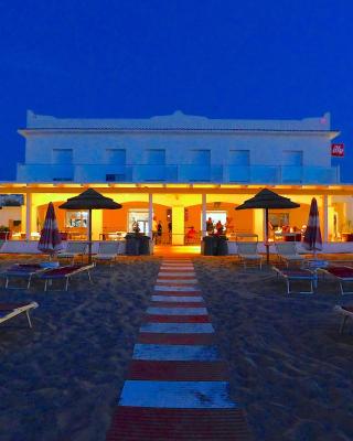 Albergo Diomedee Rooms on the Beach
