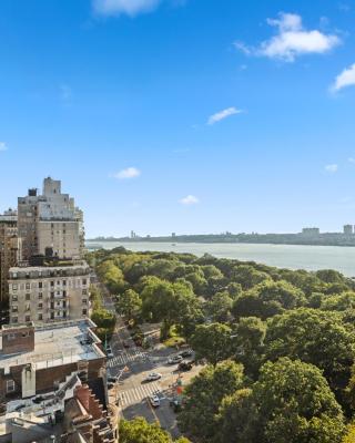 Riverside Tower Hotel