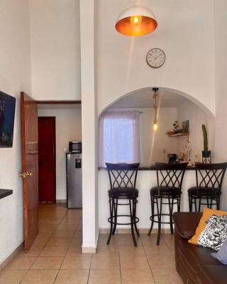 Depto. equipado, Dos Habitaciones, Zona Céntrica