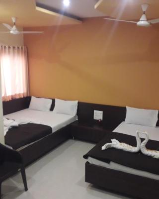 HOTEL SAI MEERA PALACE
