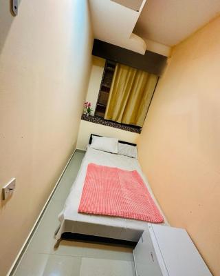 AMAZING Couples private room close to Mall of Emirates