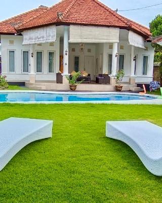 Bali Canggu 3 bdr villa Pool Garden, Discounted
