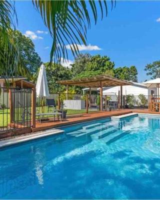 Private oasis - near Aus Zoo