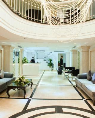 Victor Gallery Hotel & Restaurant In Hanoi city