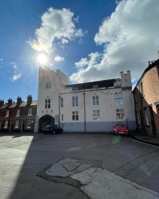 Chester Stays - Best Value Apartment with Free Parking in the heart of Chester