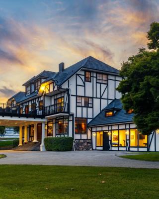 Hana Lodge